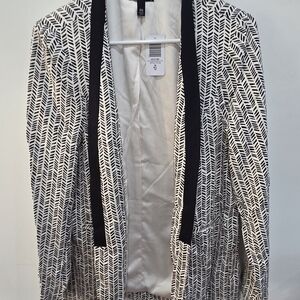 Chic Black and White Patterned Blazer